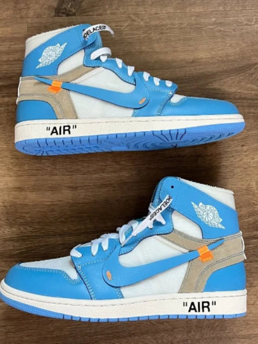Nike Off-White™ x Air Jordan 1 Retro High OG UNC